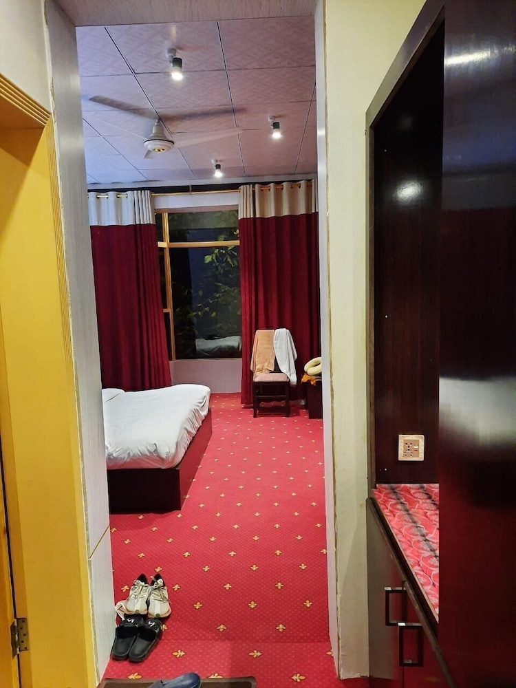 Deluxe Double Room photo 2
