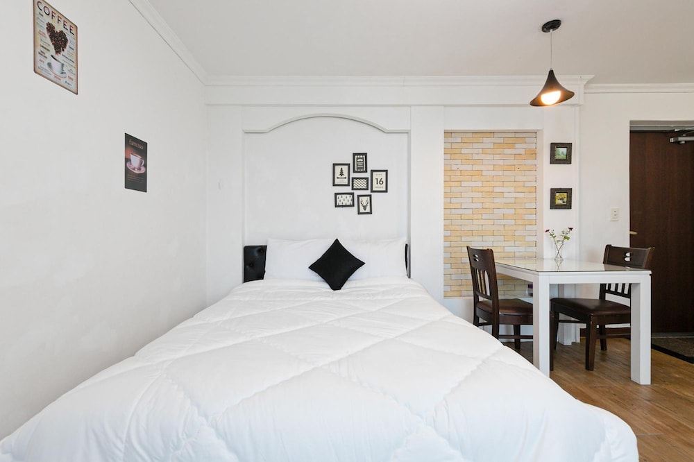 Basic Room, 1 Bedroom (Panji 302(Ocean View)) - Photo 11
