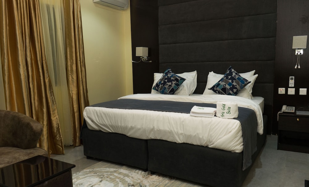 Royal Suite - Photo 1