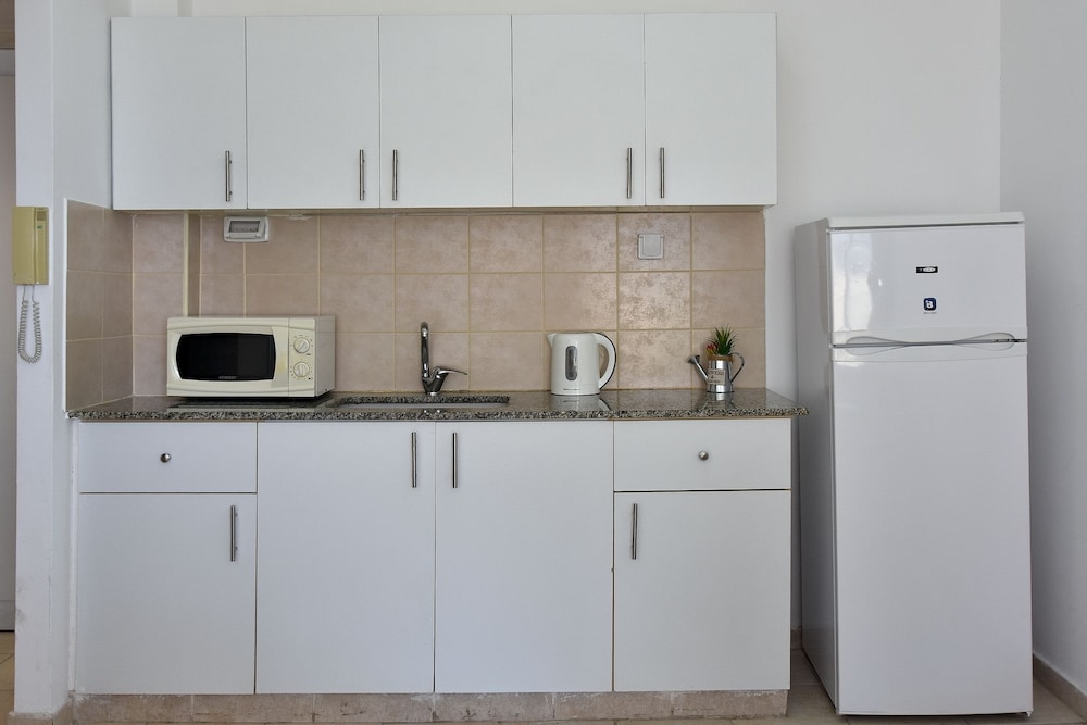Club Apartment, Lake View, Lakeside photo 3