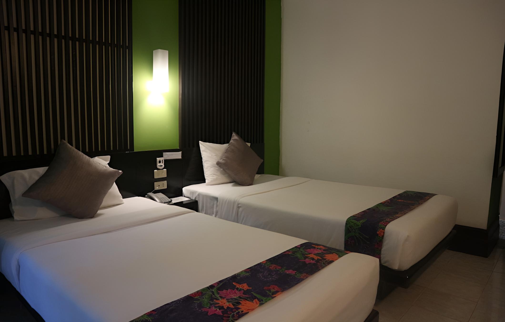 Standard Room, 1 Double or 2 Twin Beds photo 2