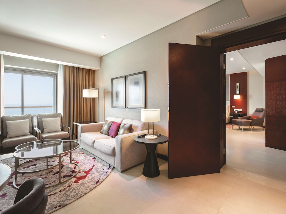 Family Suite, Connecting Rooms