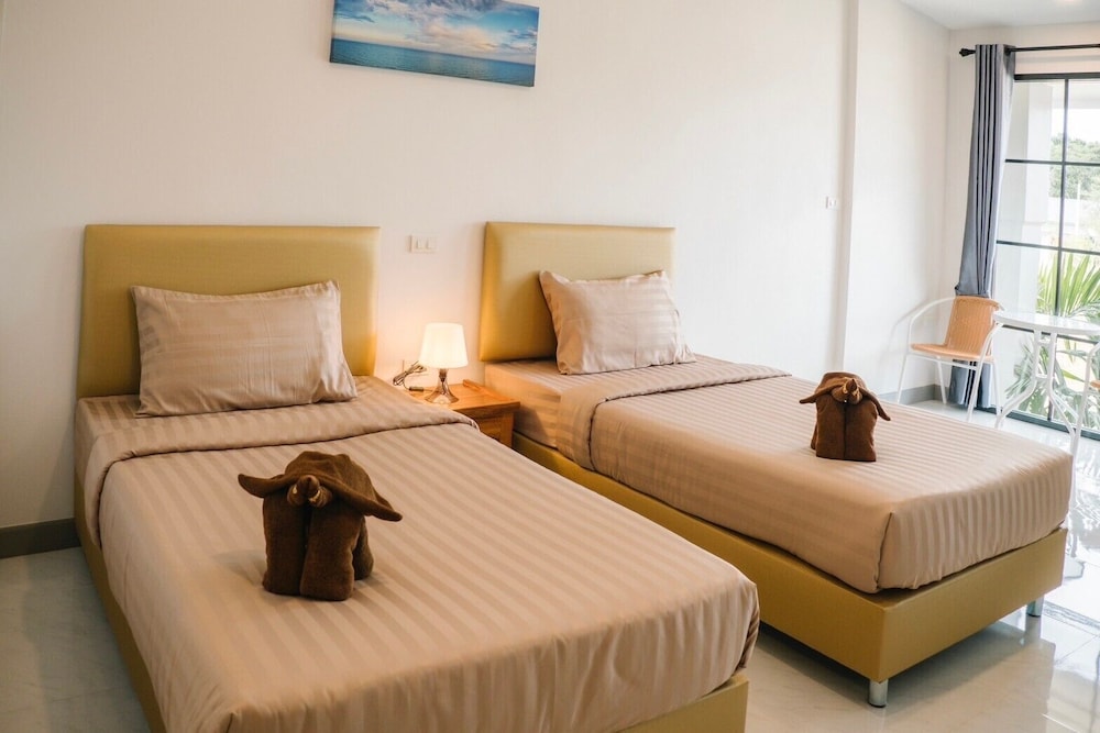 Deluxe Twin Room - Photo 1