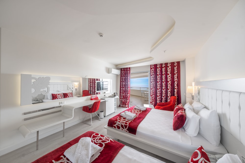 Standard Double or Twin Room, 1 Bedroom, Sea View photo 1