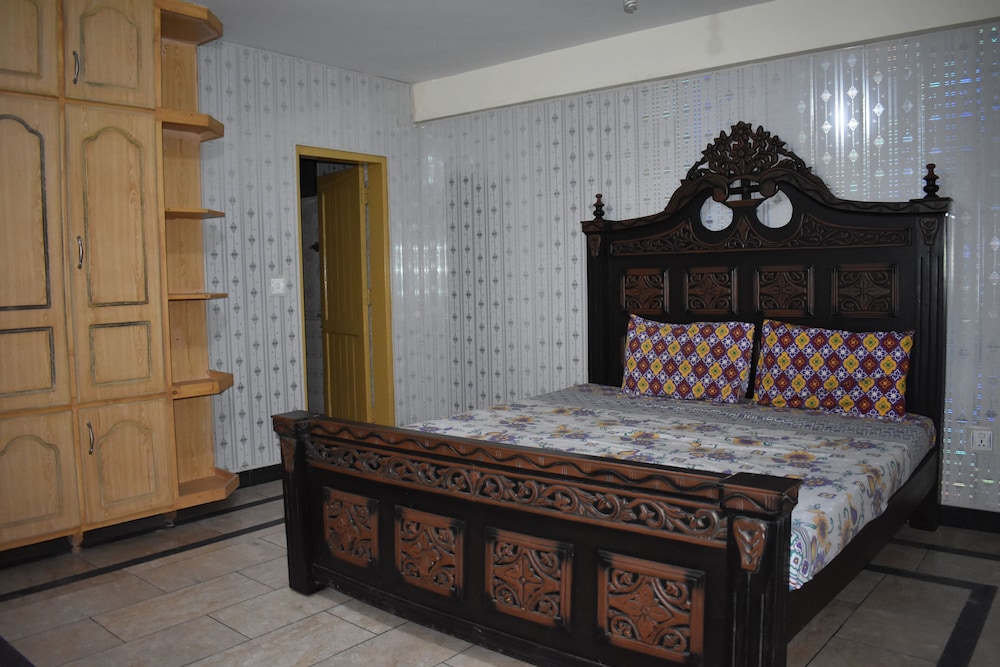 Basic Double Room photo 3