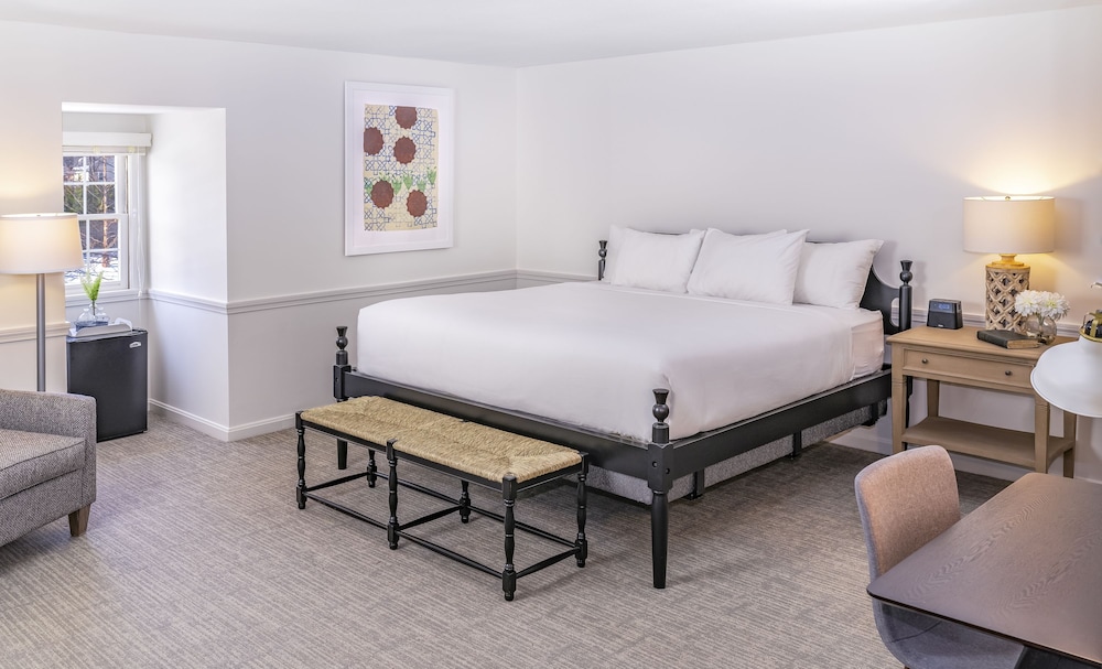 Deluxe Suite, 1 King Bed photo 3