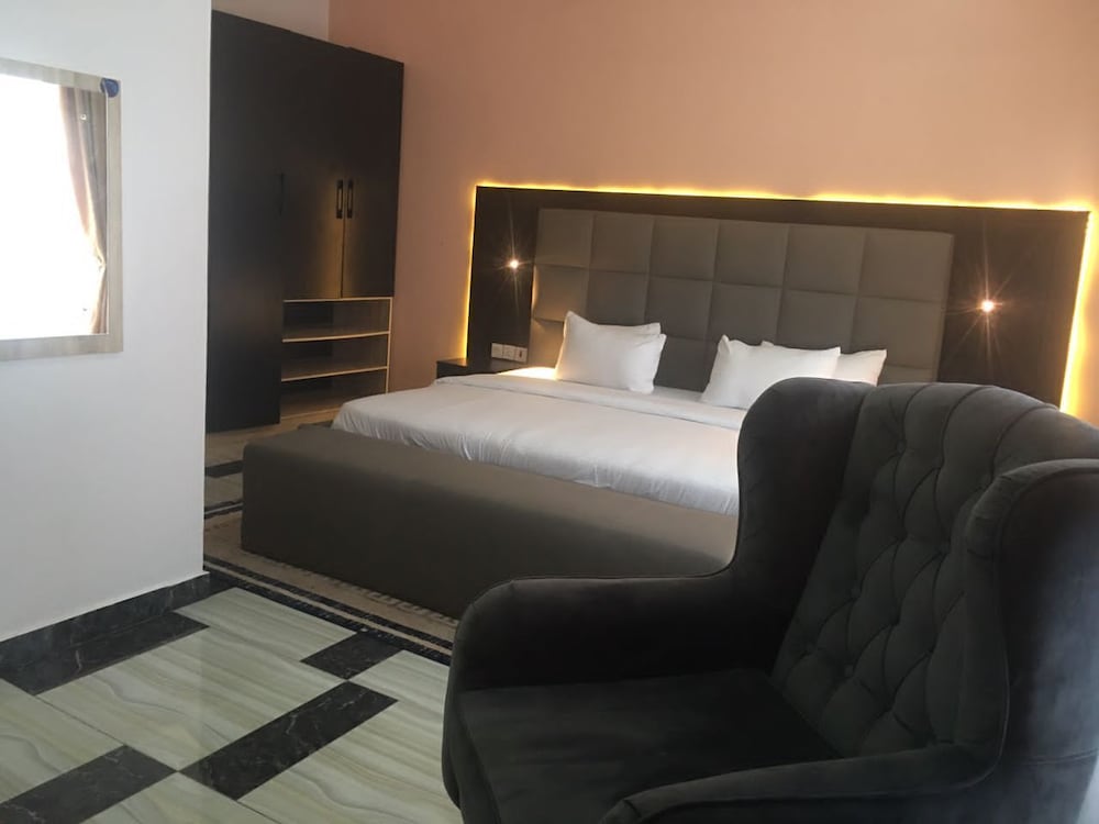 Presidential Suite photo 1