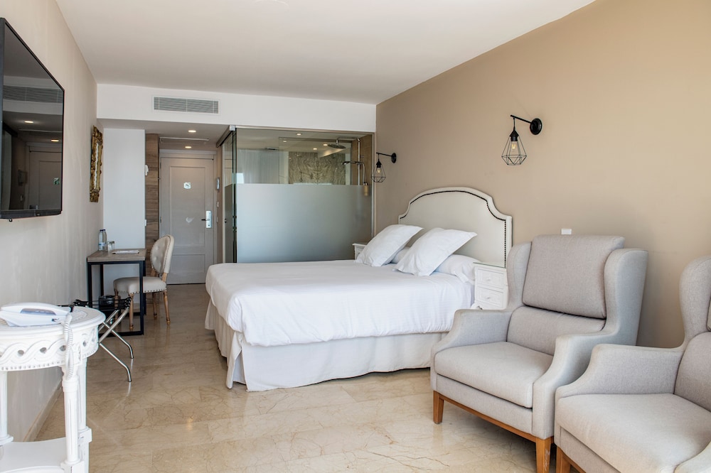 Premium Double Room, Sea View (1 Adult + 1 Child)