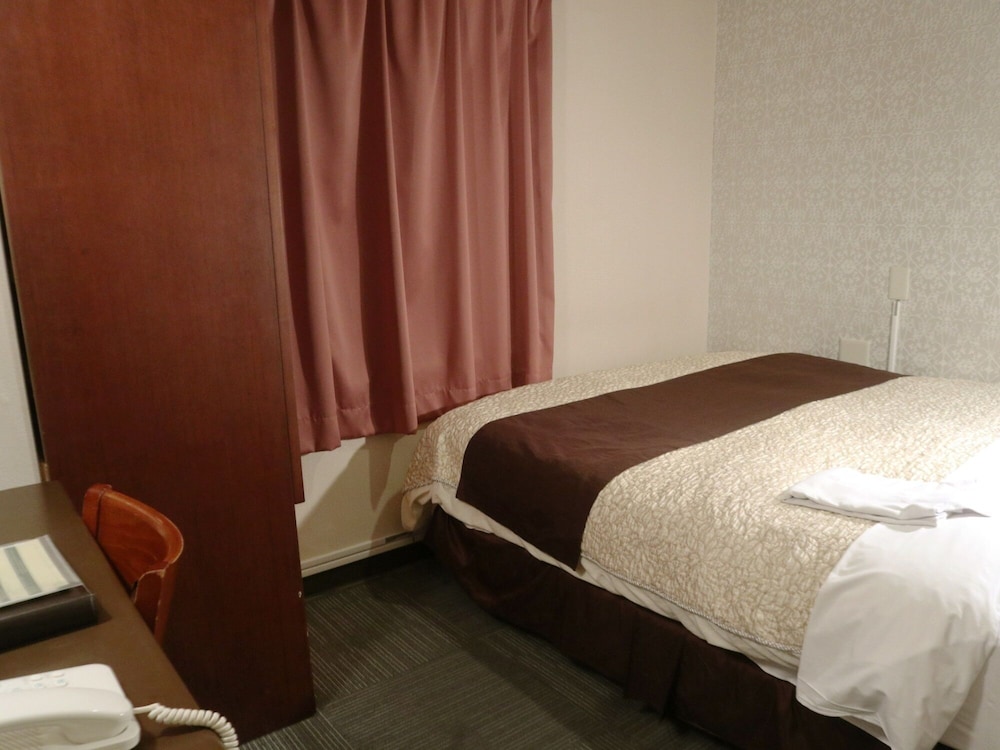 Standard Single Room, 1 Queen Bed, Non Smoking photo 2