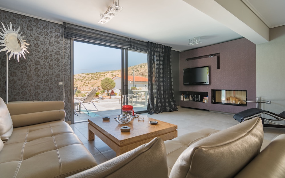 Villa Adam photo 1