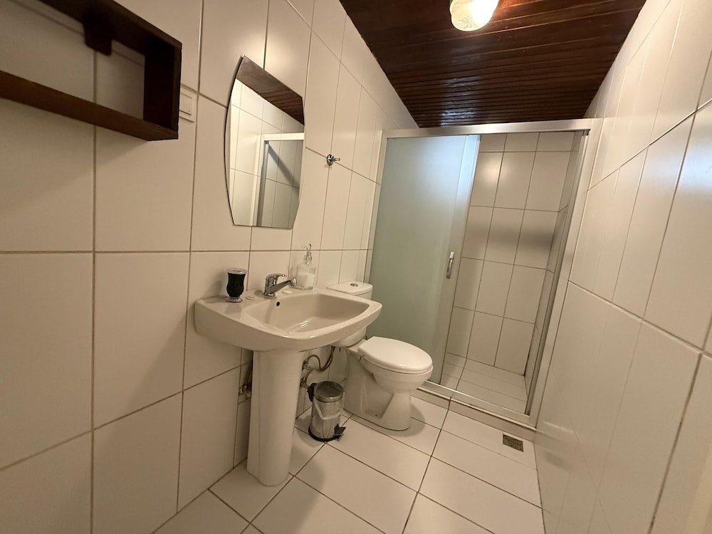 Room 6 photo 3