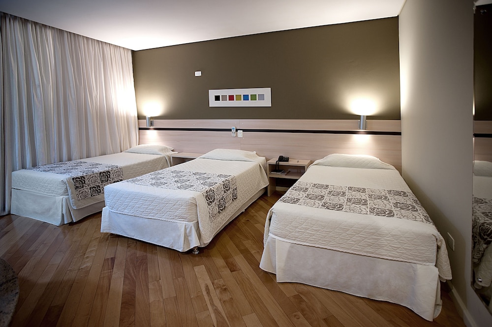 Quarto Luxo Triplo Solteiro - Photo 1