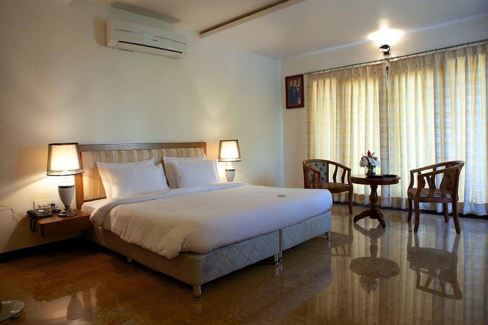 Executive Double Room, 1 Double Bed - Photo 4
