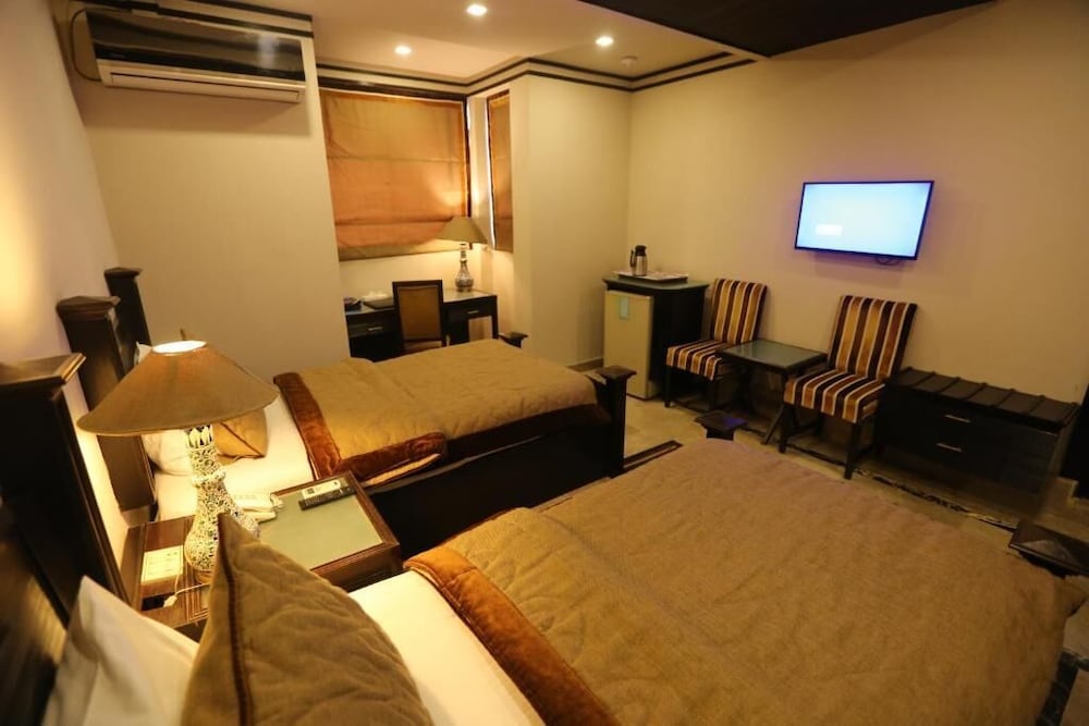 Deluxe Triple Room photo 1
