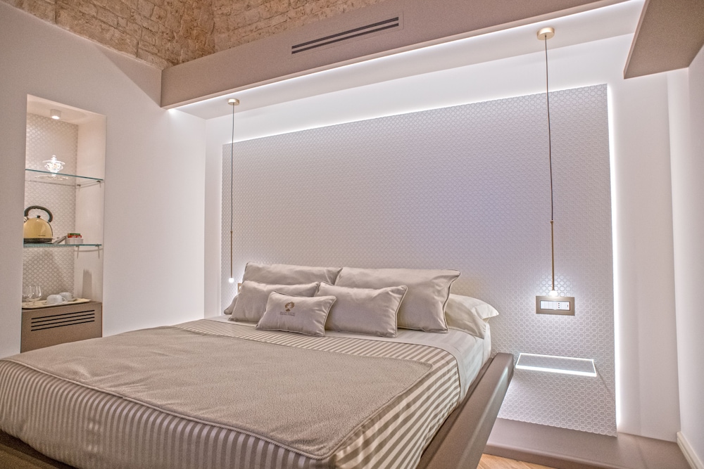 Superior Studio Suite, 1 Double Bed, Tower photo 3