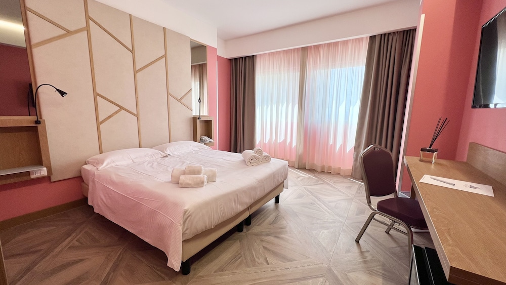 Superior Double or Twin Room, 1 Double Bed - Photo 1
