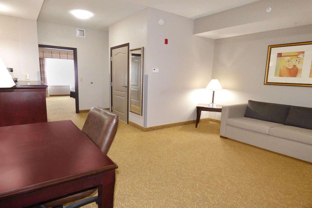 Suite, 1 Bedroom, Non Smoking photo 1