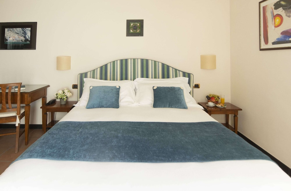 Double Room, Terrace, Hill View - Photo 4