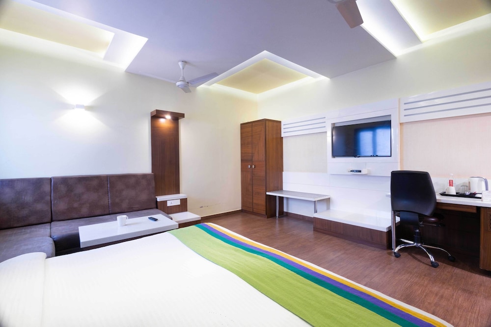 Deluxe Room - Photo 3