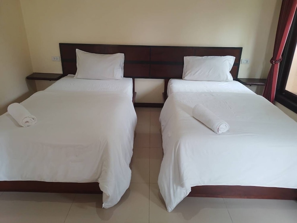 Double or Twin Room photo 3
