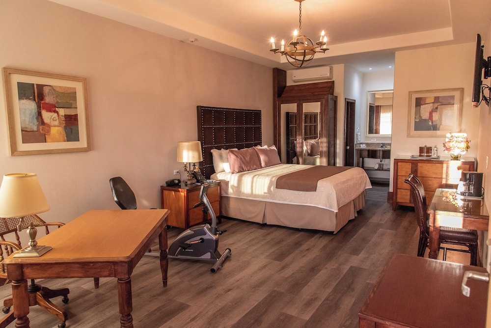 Premier Room, 1 King Bed