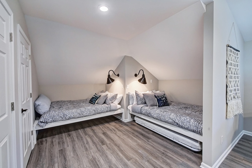 House (6 Bedrooms) photo 2