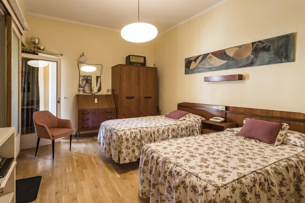 Twin Room, 2 Twin Beds - Photo 4