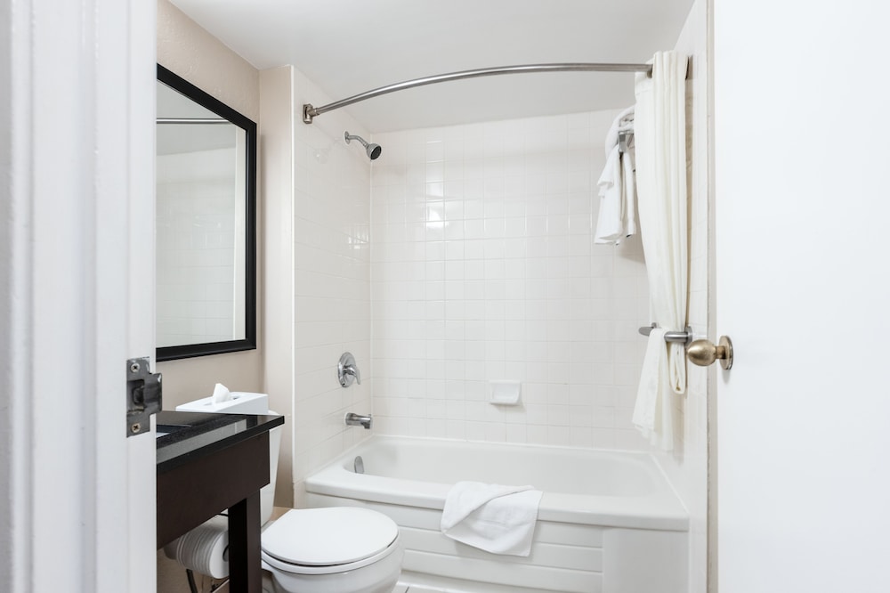 Double Room, 2 Double Beds - Photo 6