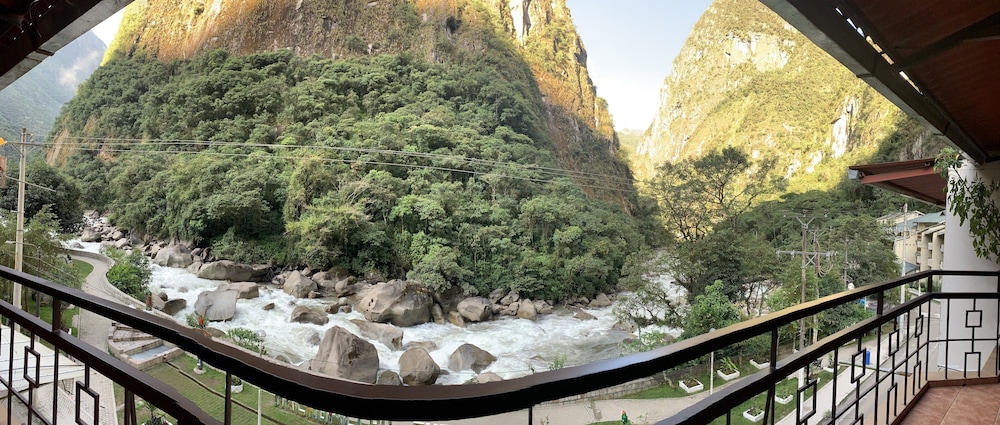 Superior Room, 1 King Bed, Terrace, River View photo 3