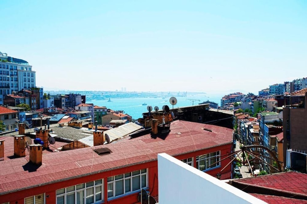 Deluxe Room, Balcony, Sea View photo 3