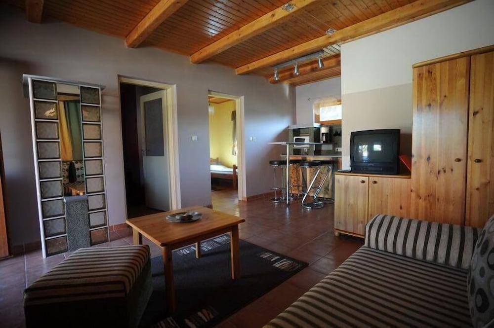 Family Apartment photo 2