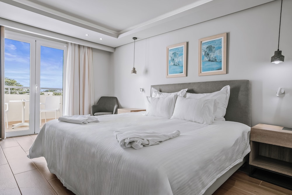 Superior Room - Photo 1