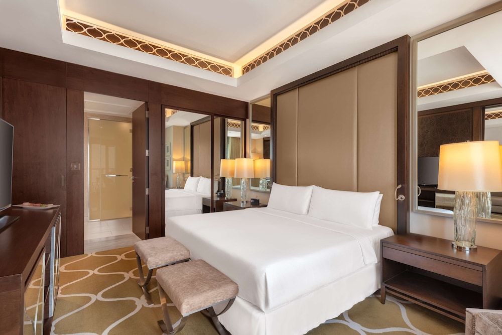 King Panoramic Suite