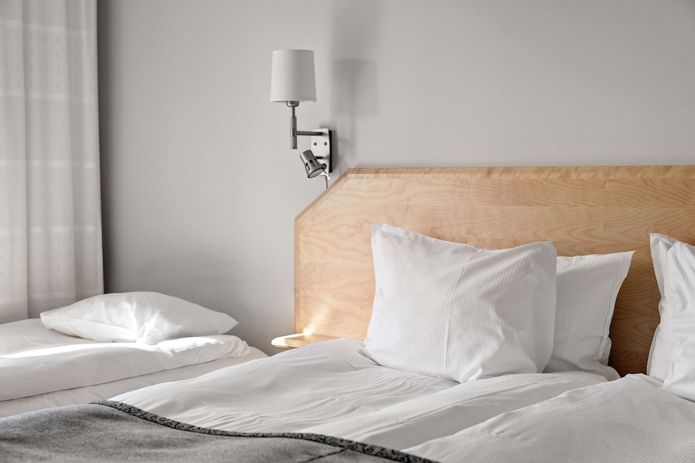 Economy Room, Multiple Beds, Non Smoking photo 3