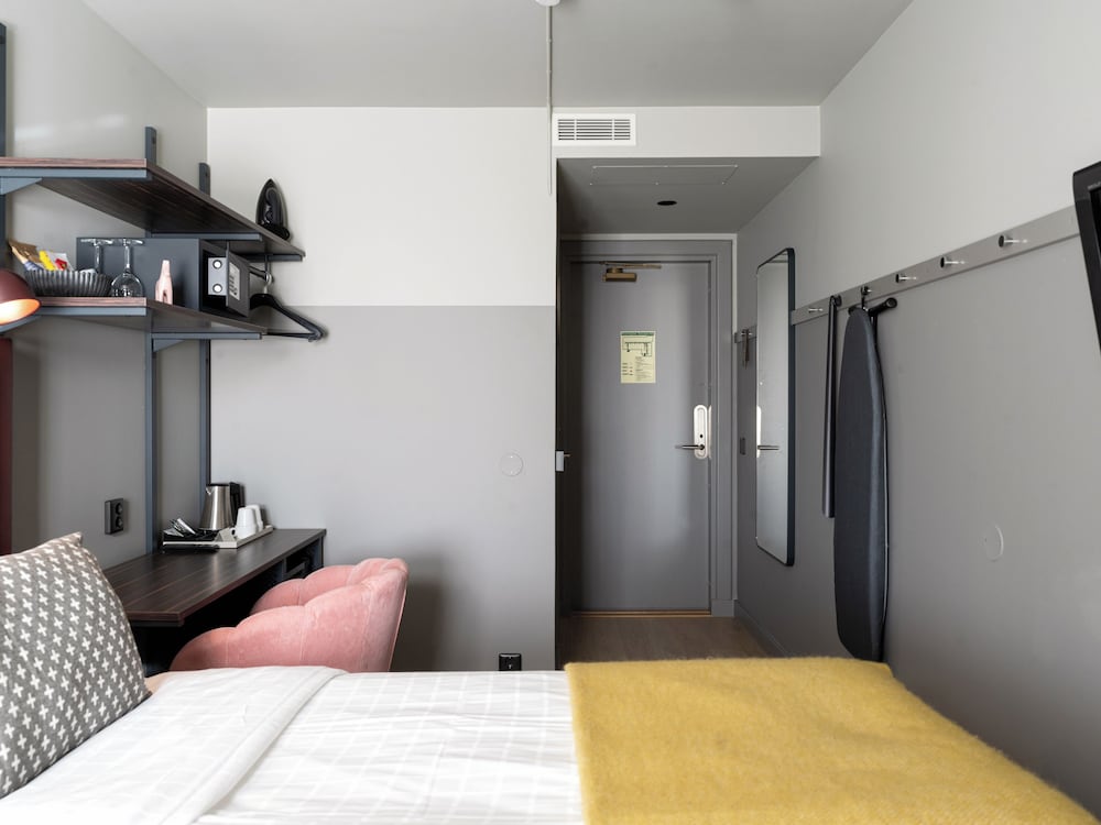 Double Room (Small) - Photo 4
