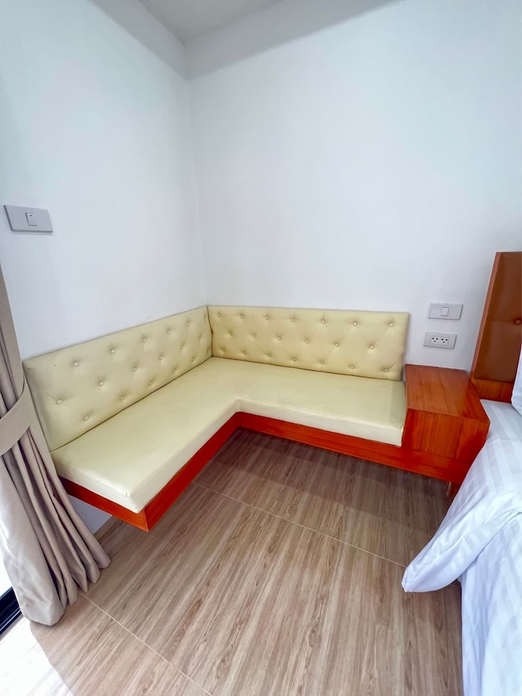 Deluxe Double Room, Balcony - Photo 6