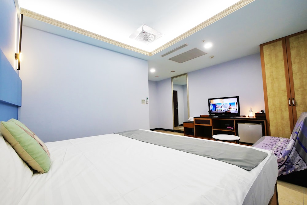 Standard Double Room, No Windows - Photo 2