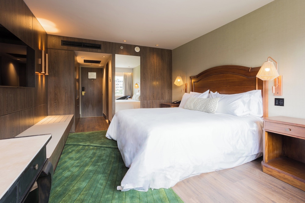 Premium Room - Photo 5
