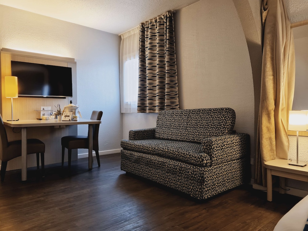 Standard Room, 1 Double Bed - Photo 11