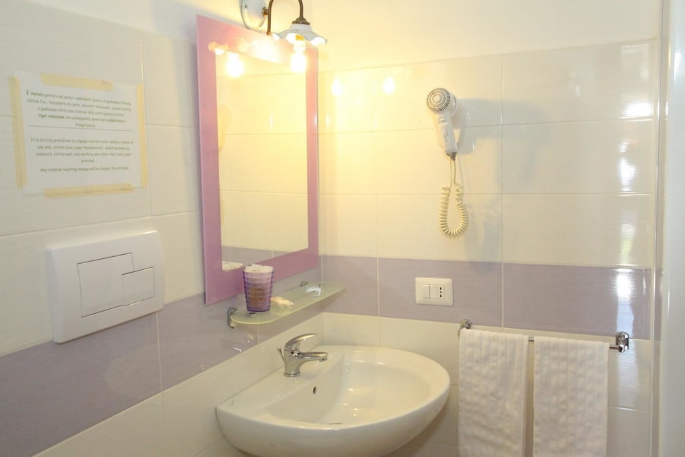Double Or Twin Room, Sea View photo 3