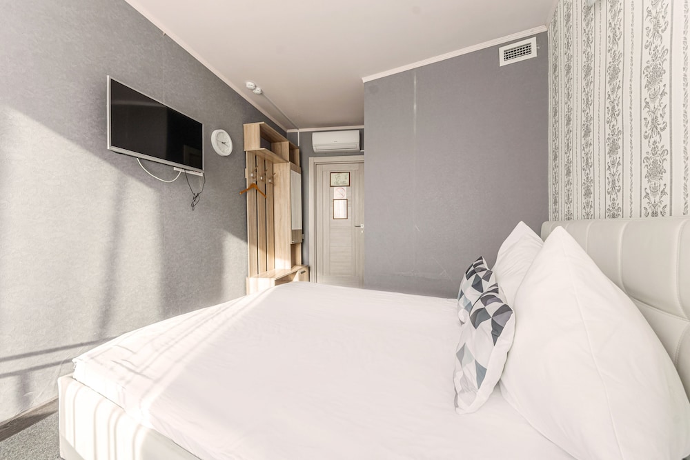 Family Triple Room, City View photo 3