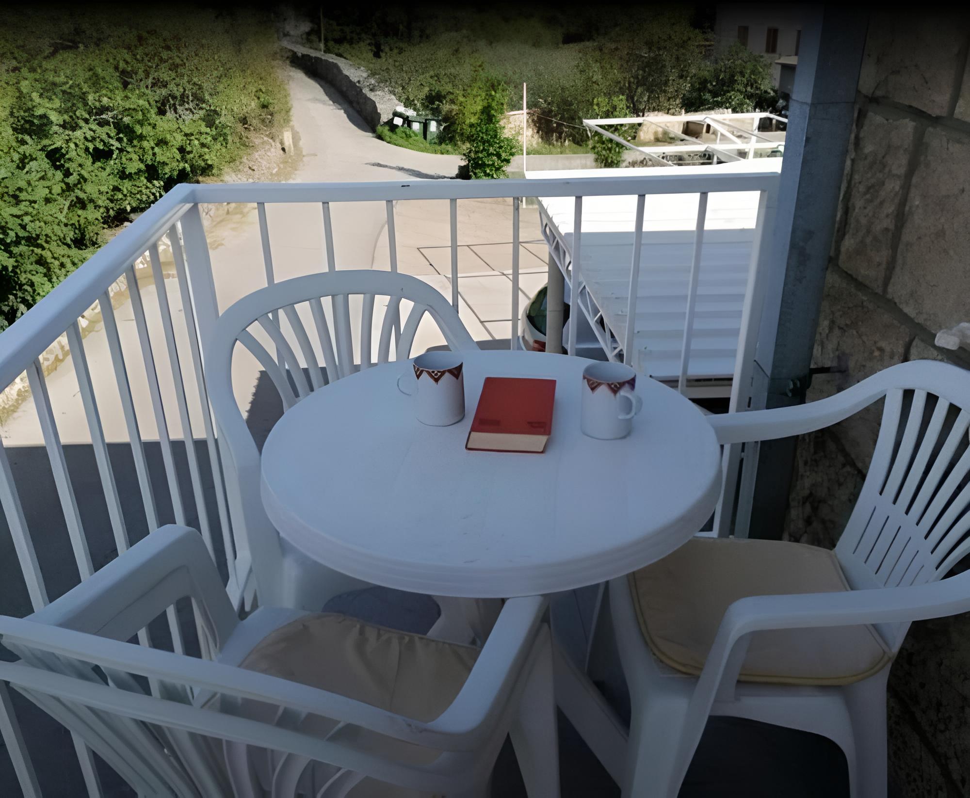 Apartment (Antea - private parking & garden - A1) photo 3