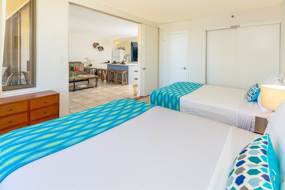 High Floor Ocean View Condo w/ 2 Beds and Parking: Family Condo, 1 Bedroom, Air conditioning, Ocean View (0062) photo