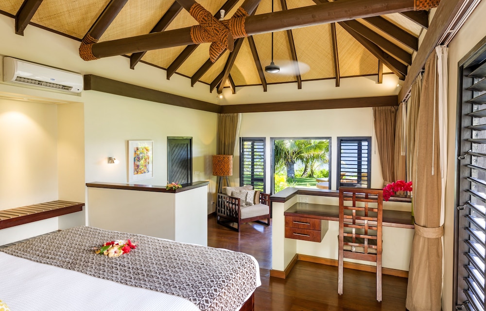 Oceanfront Pool Villa