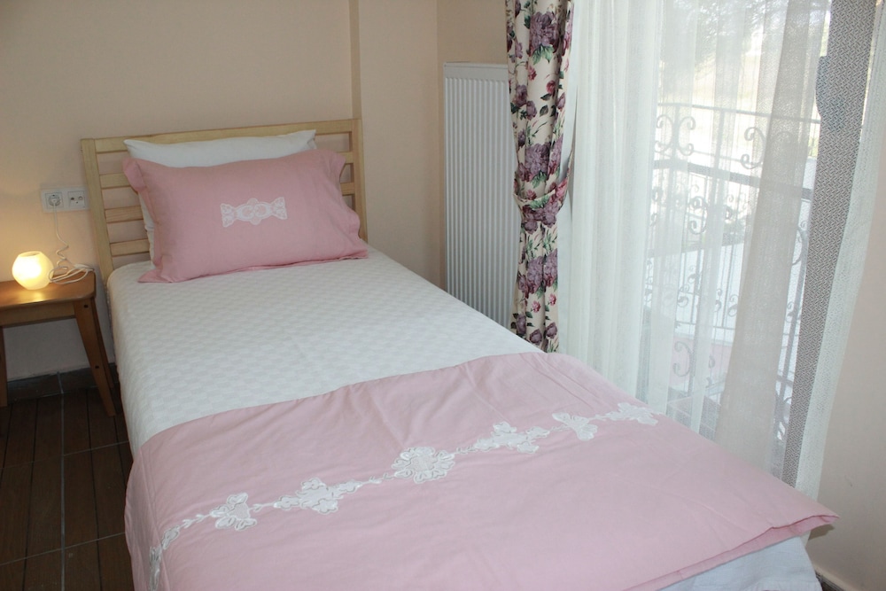 Elite Twin Room, 2 Twin Beds, Accessible, Garden View photo 1