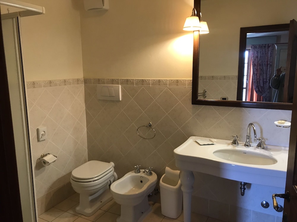 Suite - Photo 21