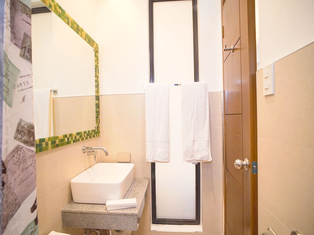 Deluxe Twin Room photo 3