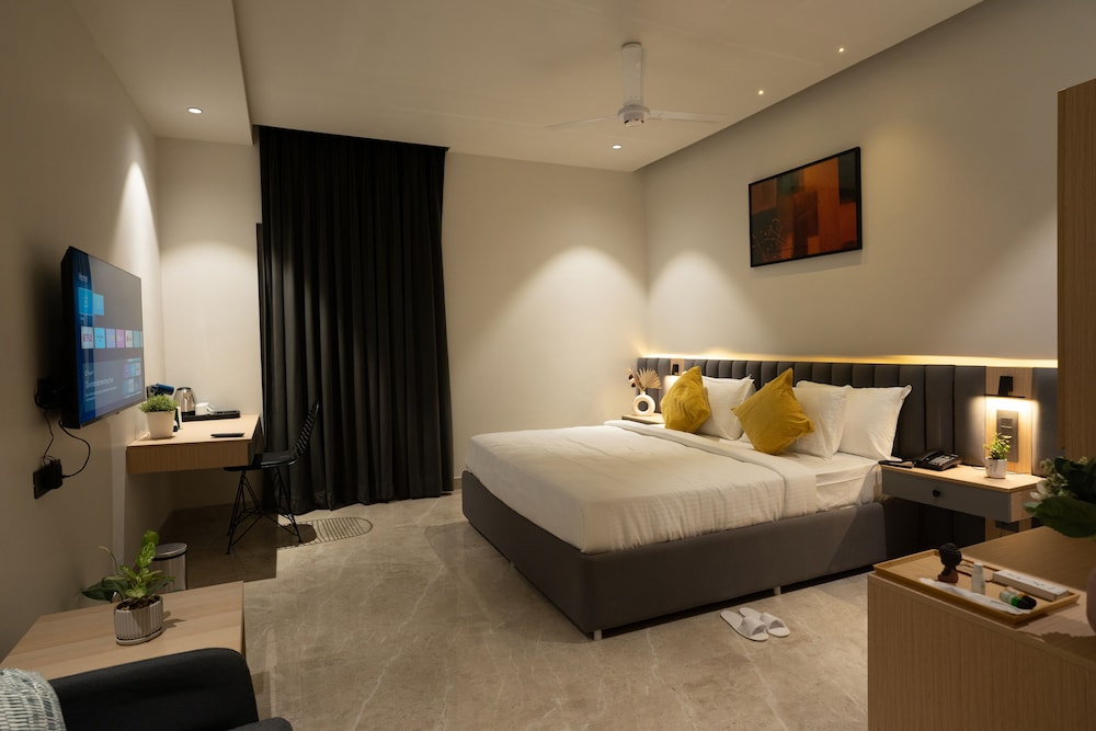 Luxury Suite photo 3