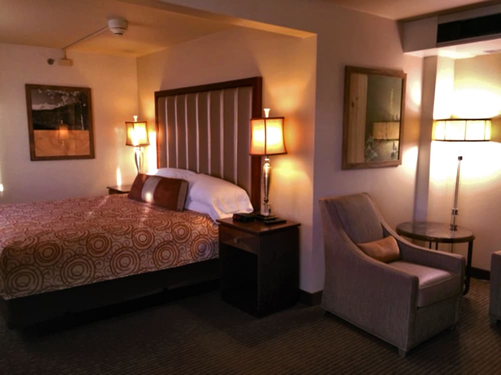 King Suite photo 3