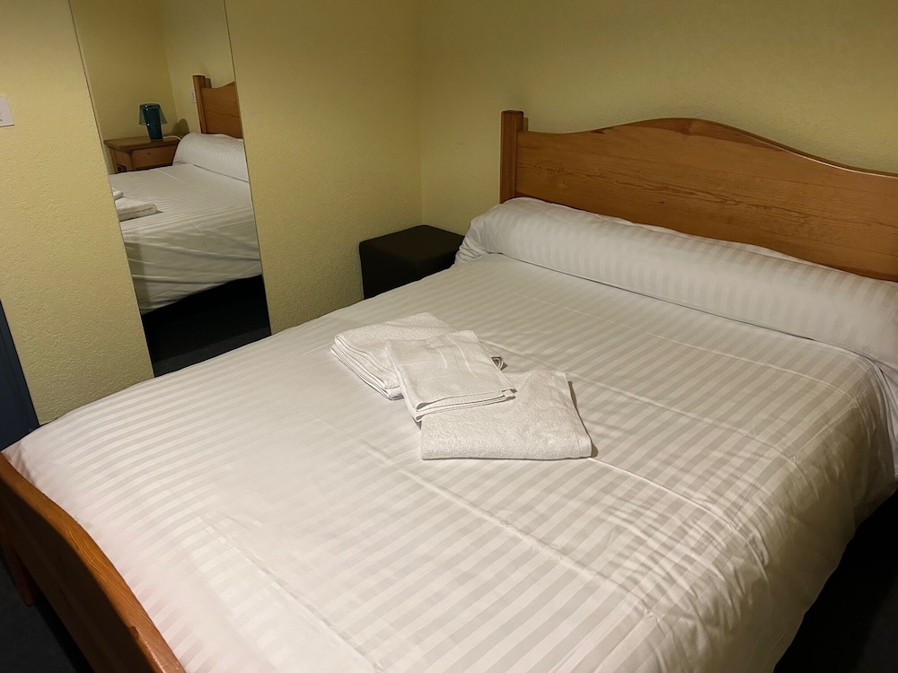 Classic Double Room, 1 Double Bed, Garden View, Garden Area - Photo 1